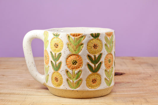 Flower Chain Mug #100 (13.5 oz.)