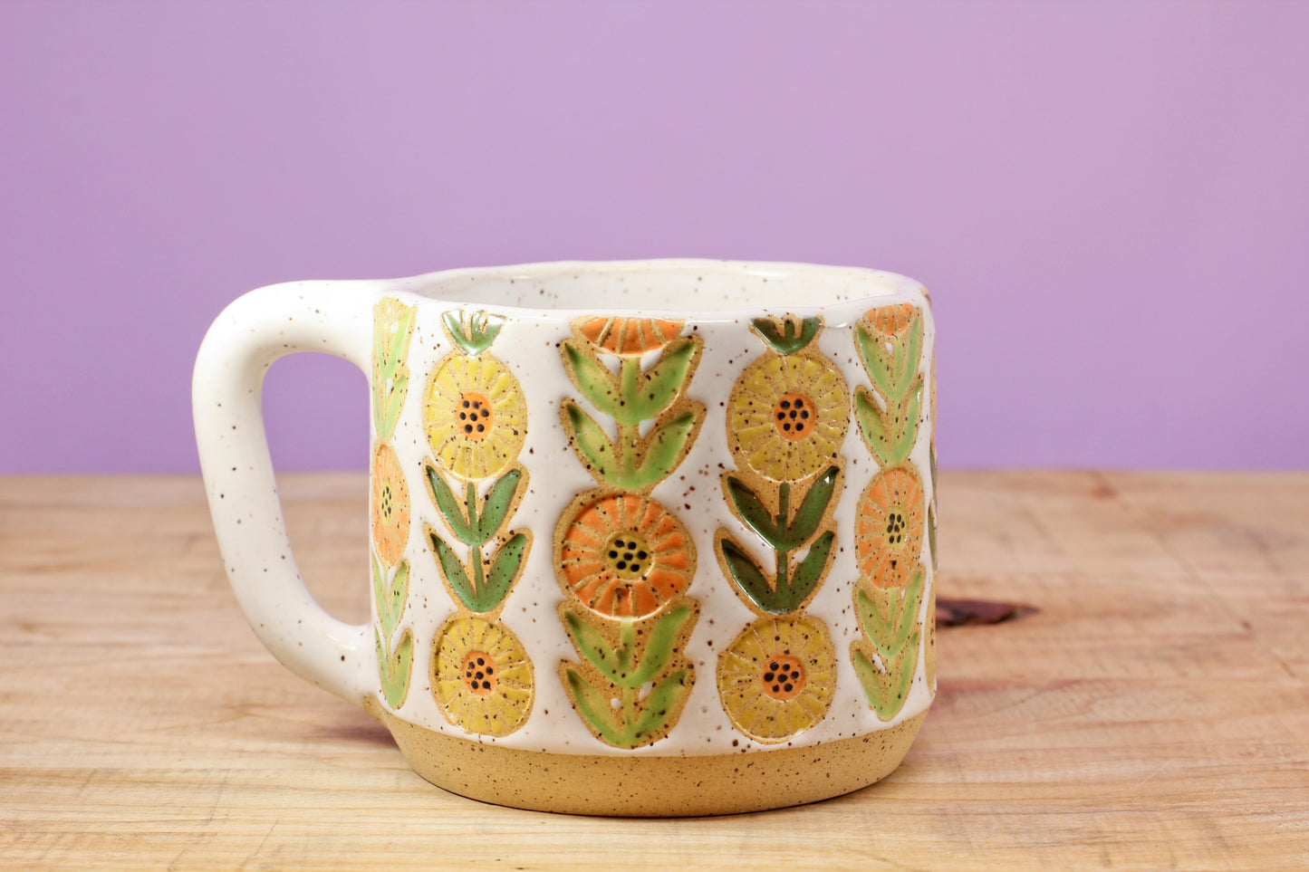 Flower Chain Mug #103 (10 oz.)