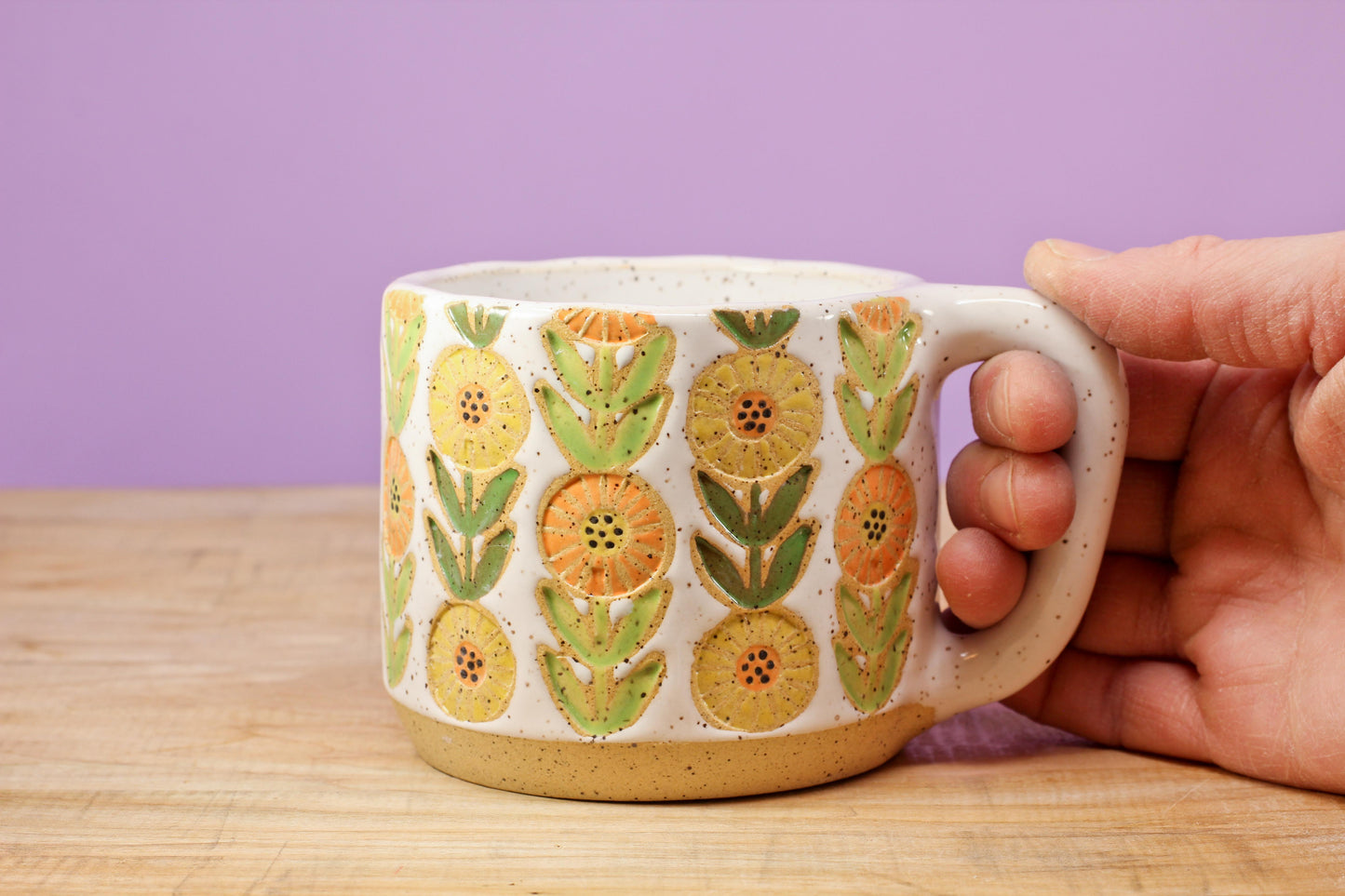 Flower Chain Mug #103 (10 oz.)