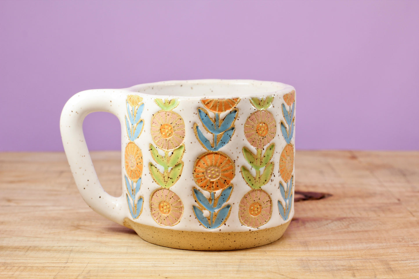 Flower Chain Mug #105 (10 oz.)