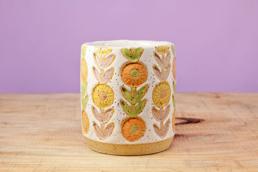 Flower Chain Tumbler #108 (8.5 oz.)