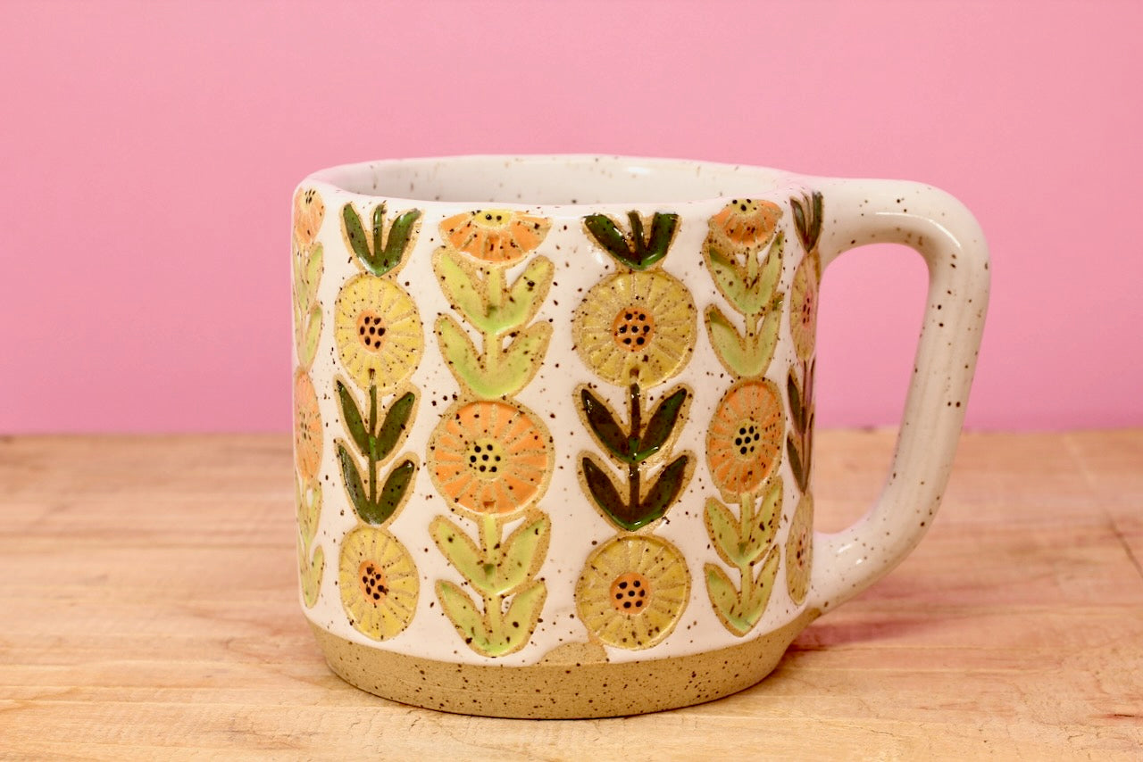 Flower Chain Mug #82 (13.5 oz.)