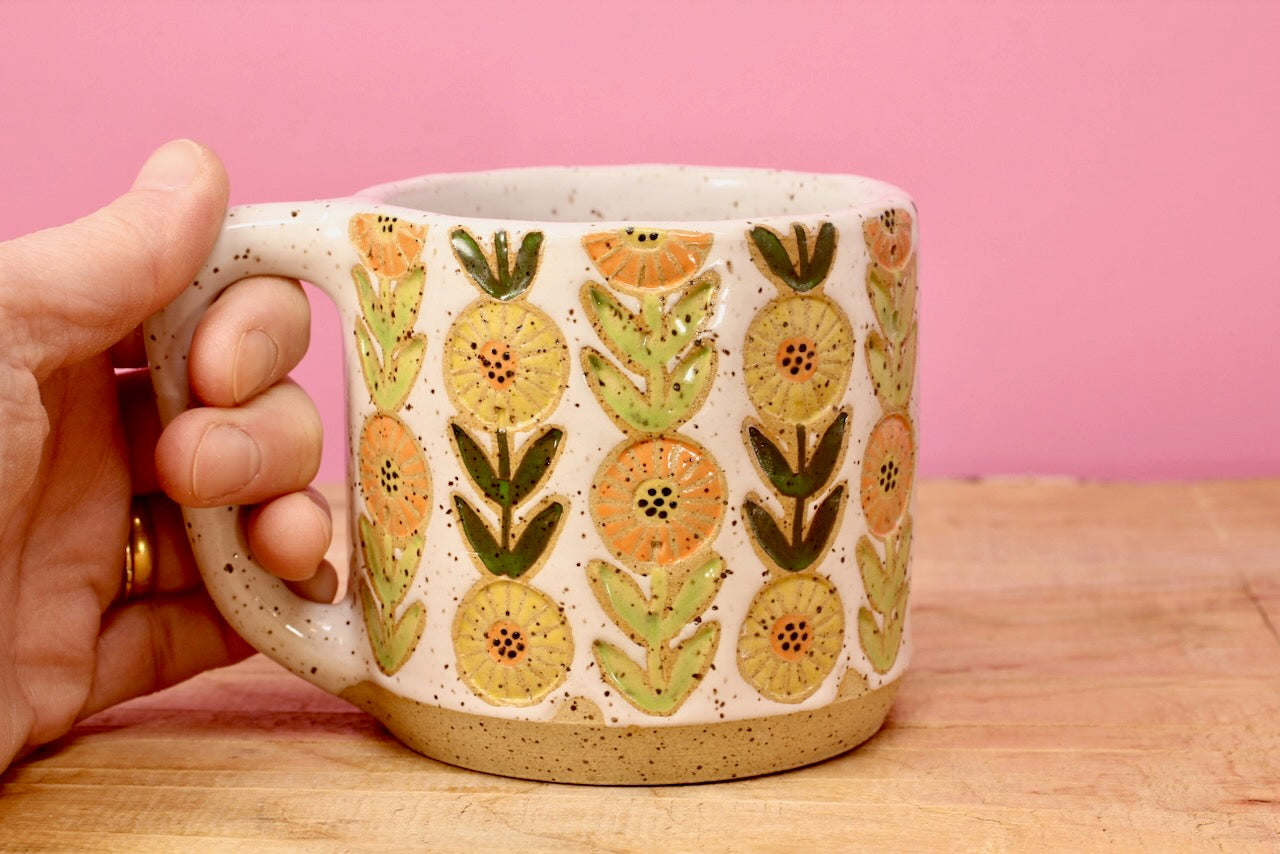Flower Chain Mug #82 (13.5 oz.)