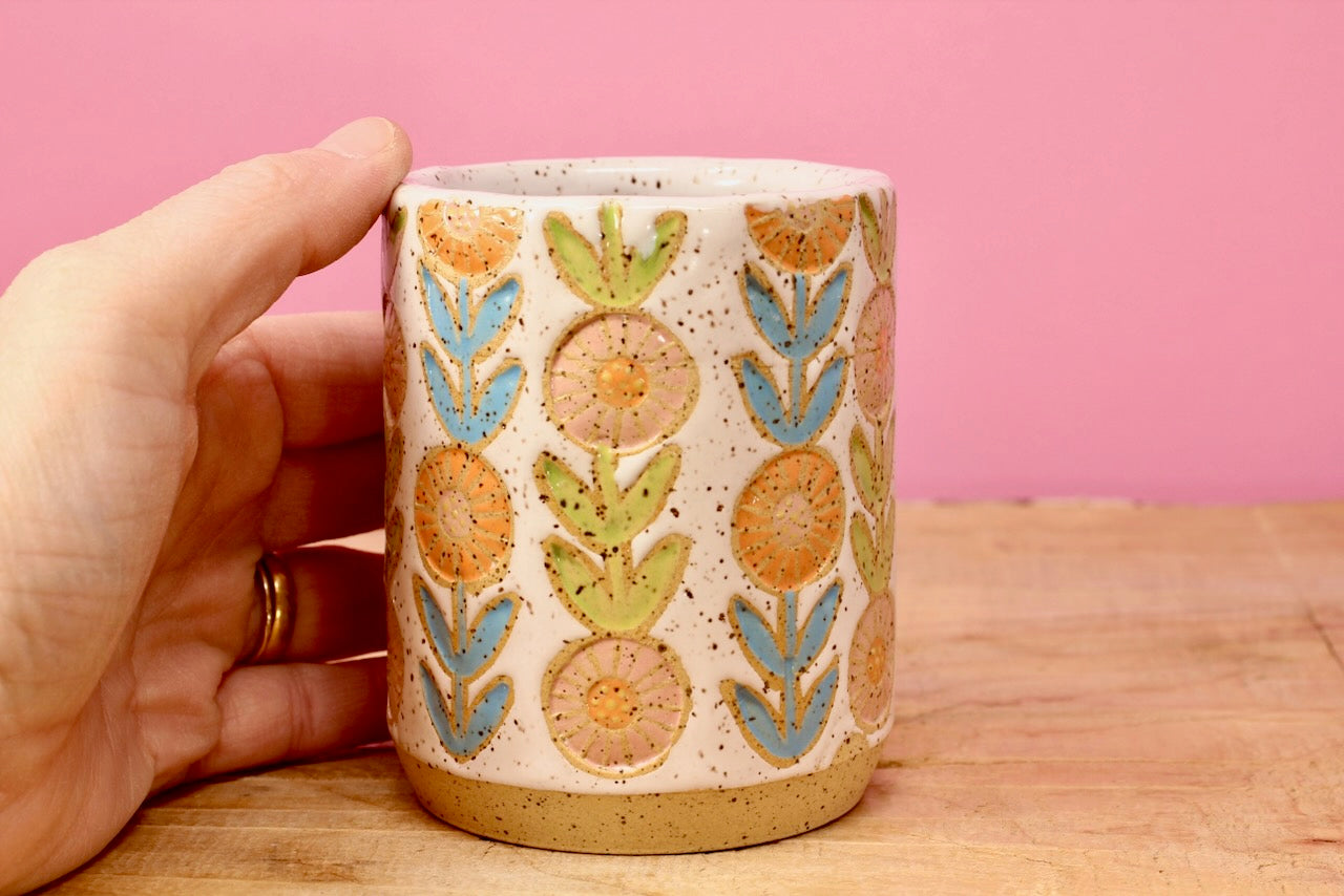 Flower Chain Tumbler #94 (8.5 oz.)