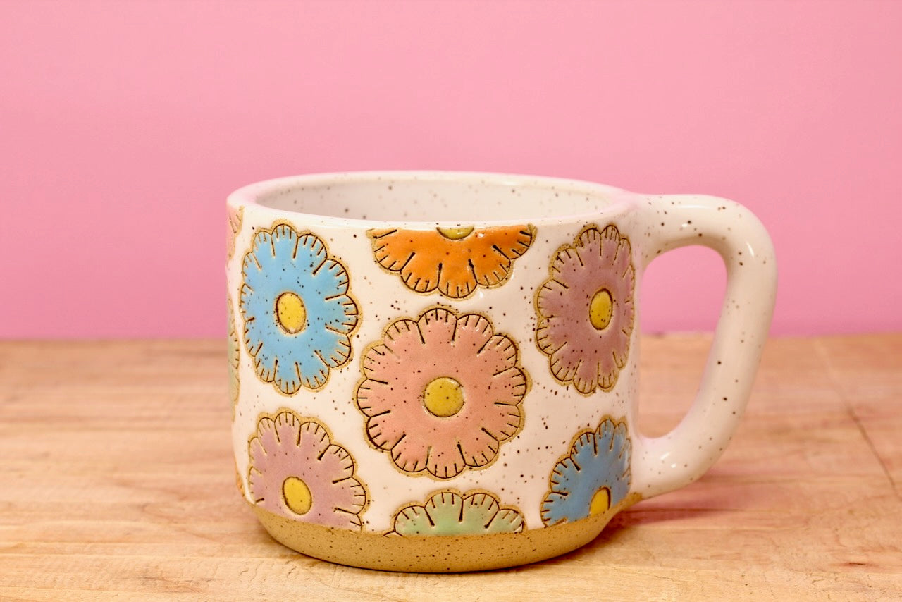 Sugar Cookie Flower Mug #109- (10 oz.)