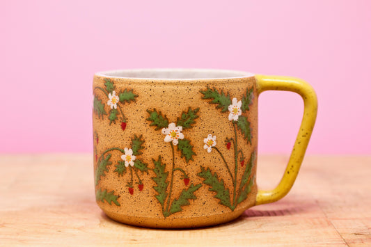 Wildflower Strawberry Mug -Yellow #150- (16 oz.)